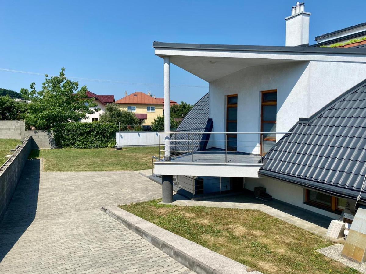 Apartman Triga Snina Exterior foto